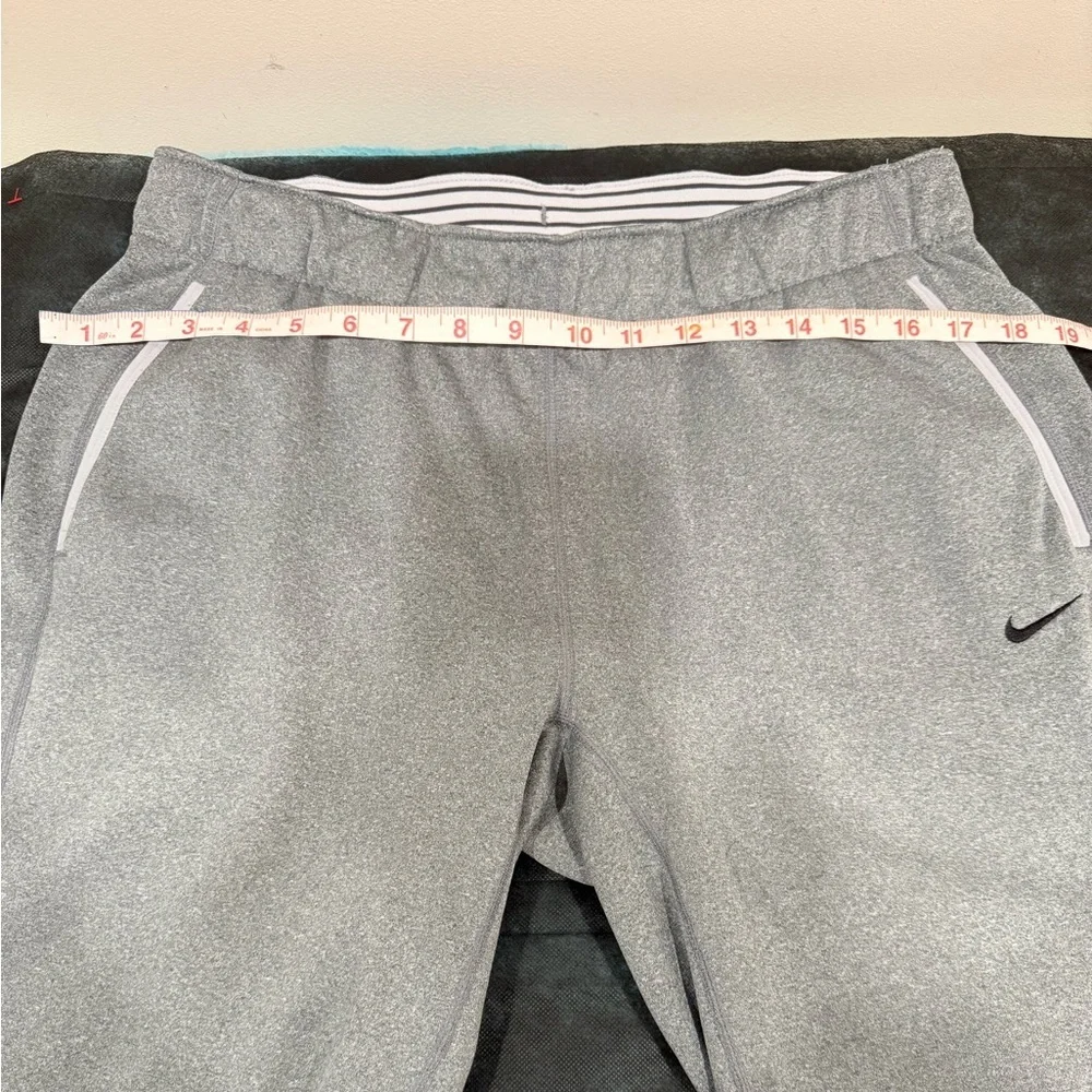 🔥Nike Men's Gray Sweatpants Size M EUC🔥